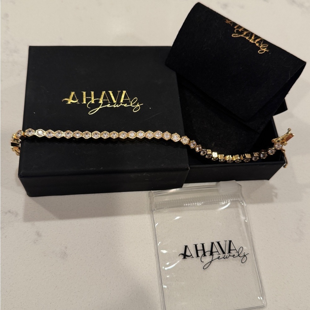 NEW Ahava Jewels Hexagon CZ & Gold Plated Tennis Bracelet - Picture 6 of 15